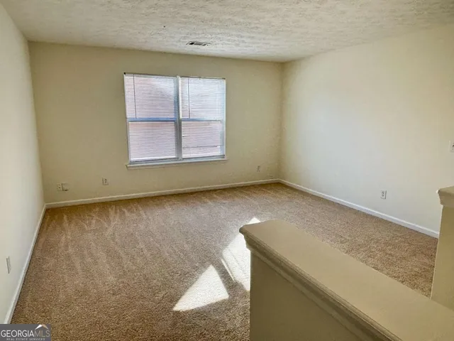 $2,200 | 2735 Meadow Trace Drive, Grayson, GA 30017