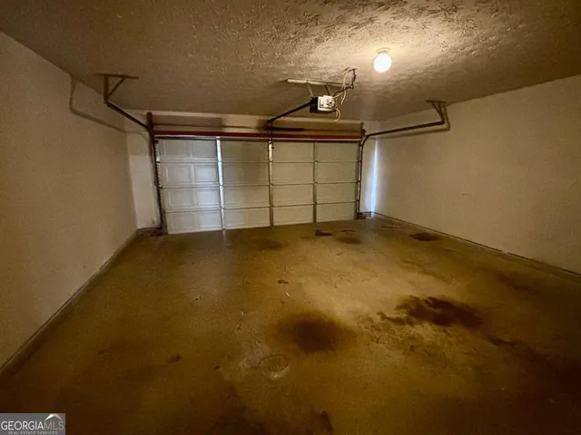 $2,200 | 2735 Meadow Trace Drive, Grayson, GA 30017