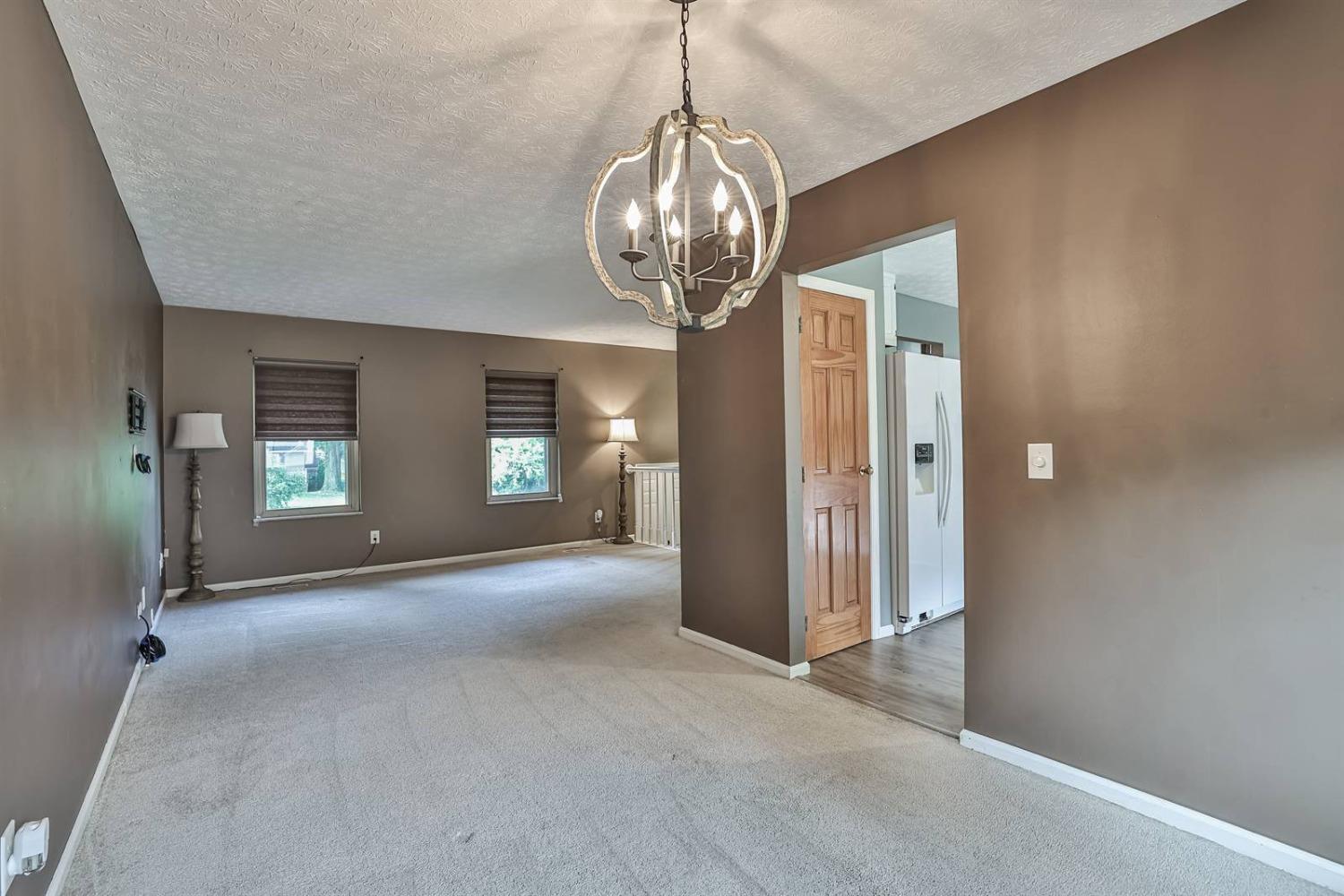 5452 Sidney Road Cincinnati, OH 45238 - Photo 8 of 25