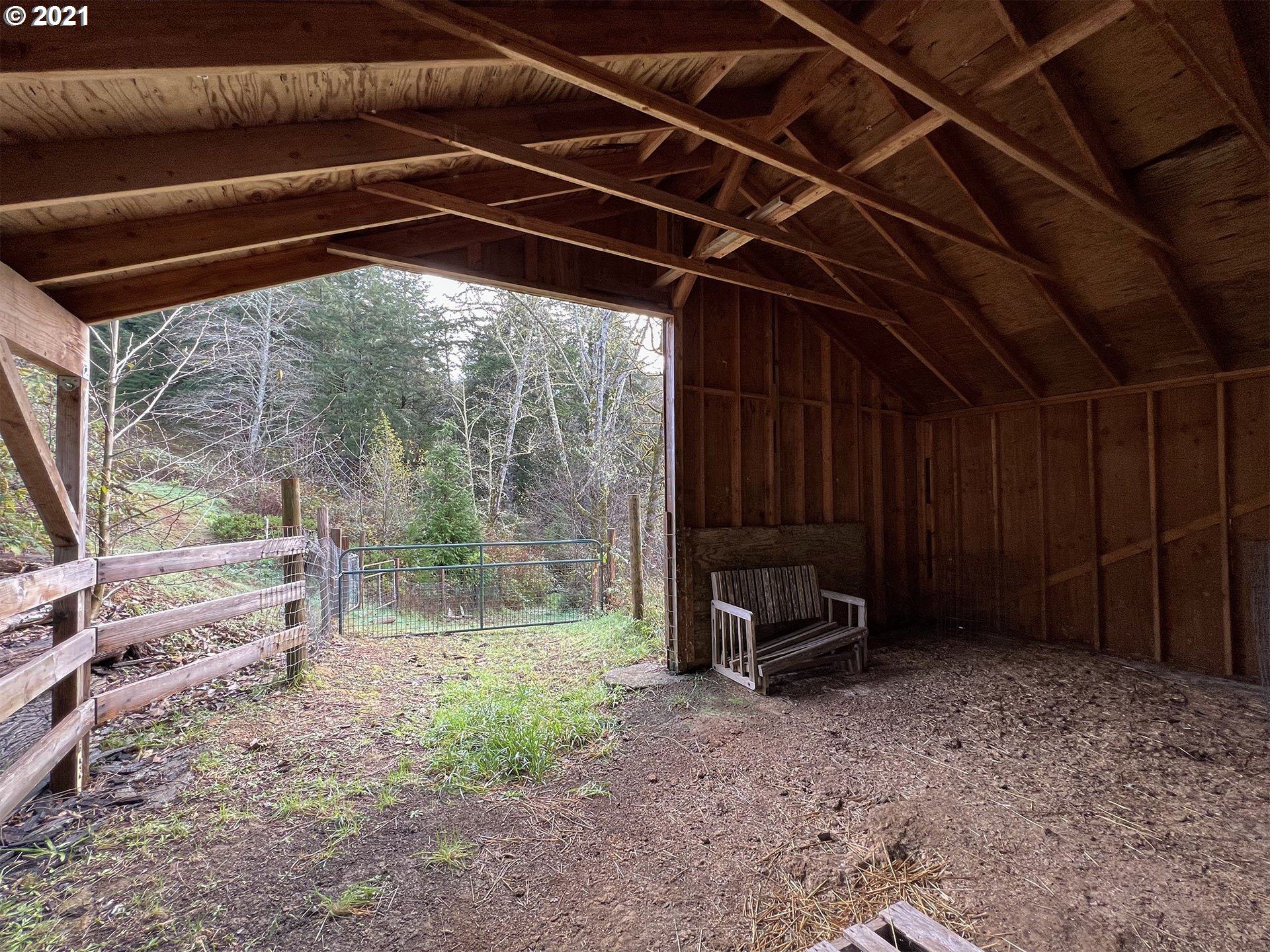 96900 Windsong Ranch Road Brookings, OR 97415 - Photo 11 of 32