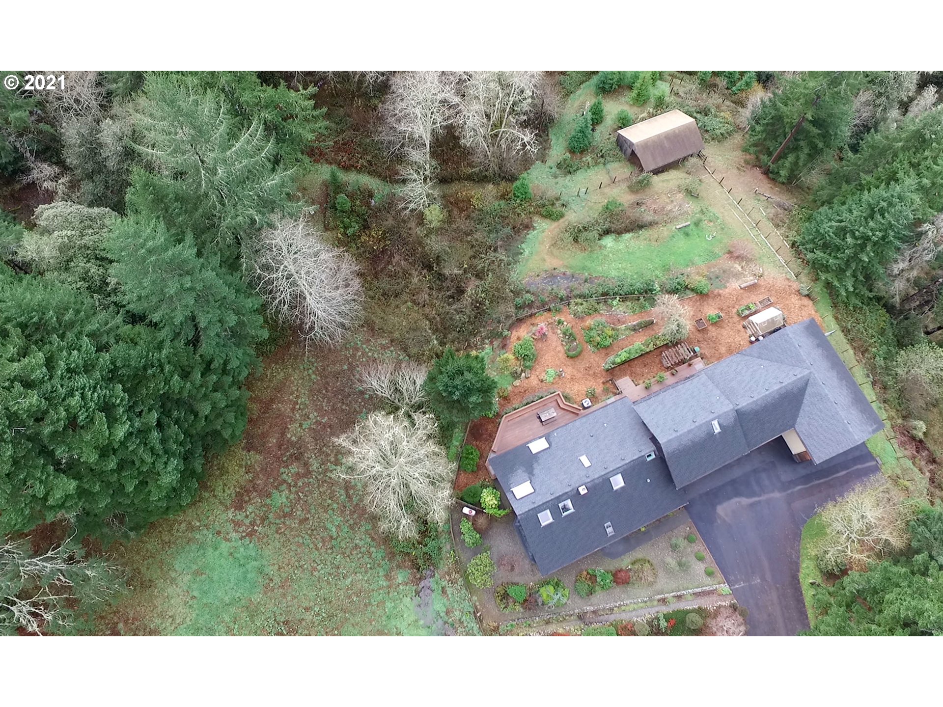 96900 Windsong Ranch Road Brookings, OR 97415 - Photo 3 of 32