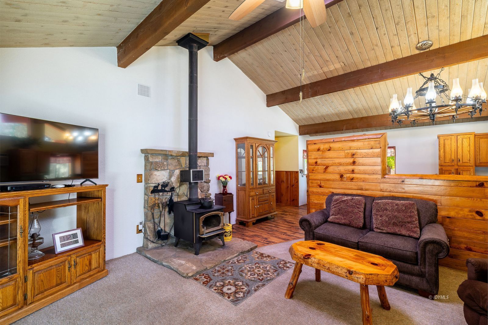 59341 Courtesy Drive Mountain Center, CA 92561 - Photo 16 of 49 a living room with furniture and a flat screen tv
