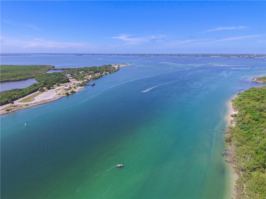 1172 Breezy Way, Unit 5D Sebastian, FL 32958 - Photo 28 of 30