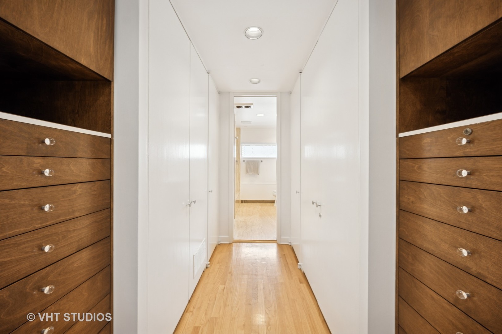 1413 Tower Road Winnetka, IL 60093 - Photo 16 of 32 a view of a walk in closet