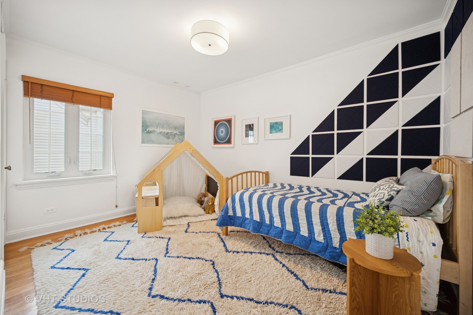 1413 Tower Road Winnetka, IL 60093 - Photo 20 of 32 a bedroom with bed and balcony view