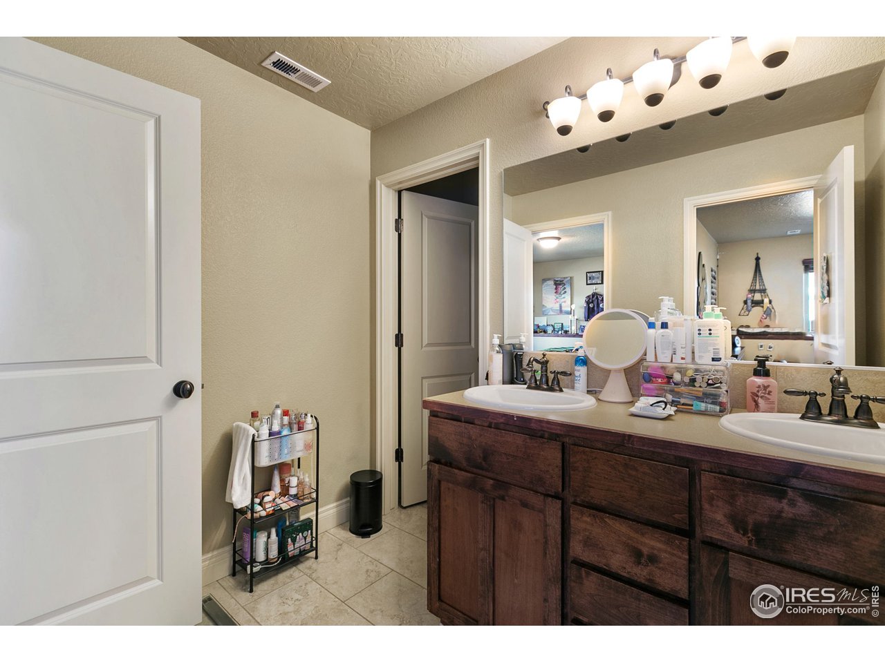 7714 Plateau Road Greeley, CO 80634 - Photo 8 of 40 Beautiful bathroom!