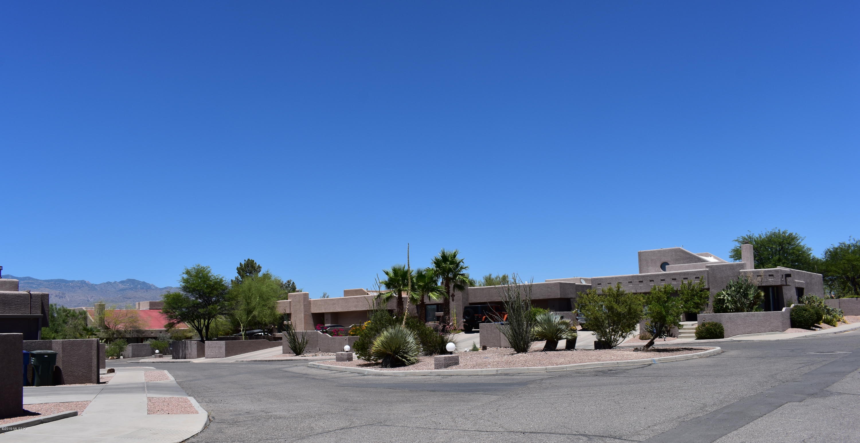 136 South Shadow Creek Place Tucson, AZ 85748 - Photo 32 of 33