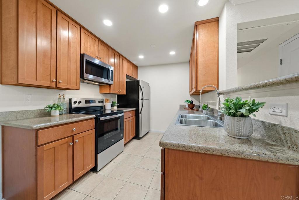 180 Chambers Street, Unit 7 El Cajon, CA 92020 - Photo 3 of 22