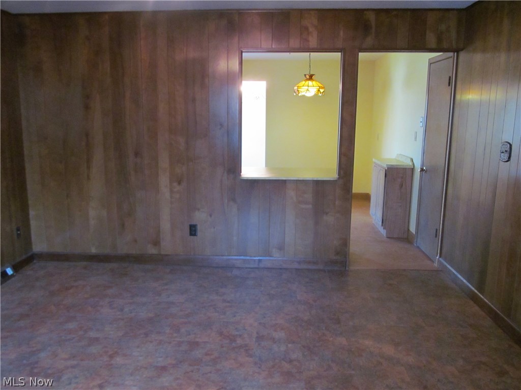 13848 Newton Road Cleveland, OH 44130 - Photo 9 of 16 Gallery Image 9