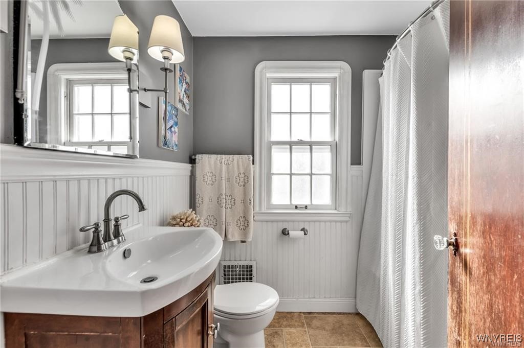 23 Pine Ridge Terrace Cheektowaga, NY 14225 - Photo 21 of 36