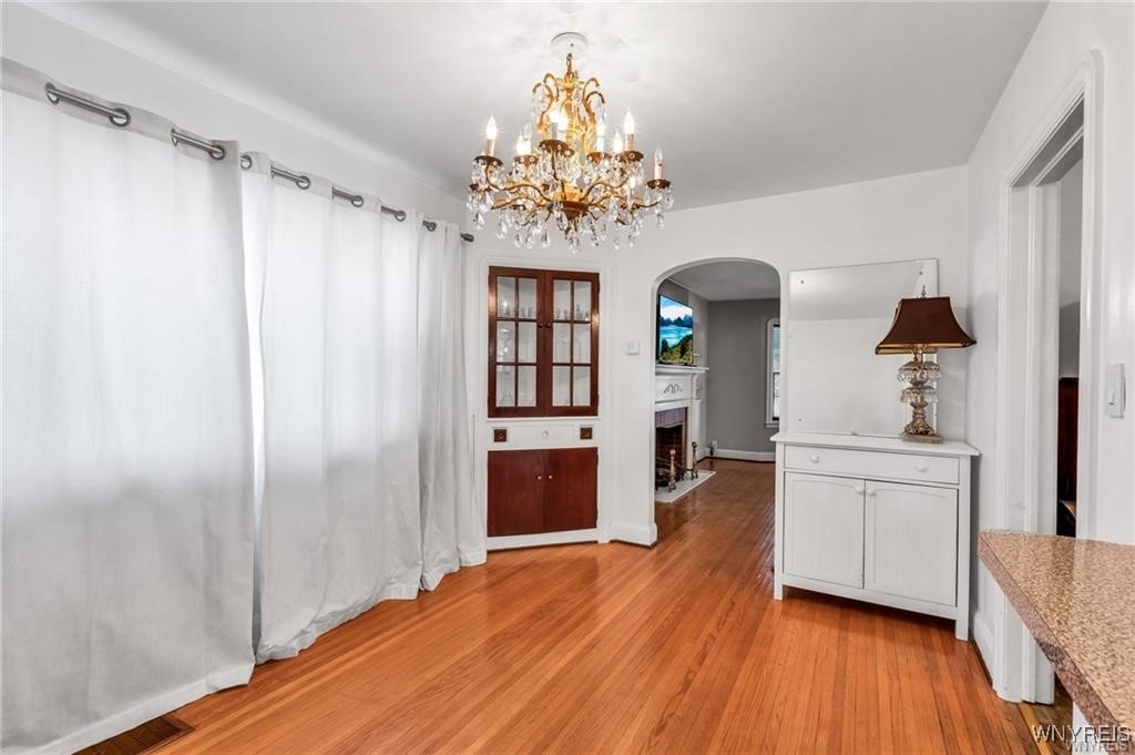 23 Pine Ridge Terrace Cheektowaga, NY 14225 - Photo 7 of 36