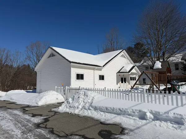 $420,000 | 92 West Main Street, Hyde Park, VT 05655