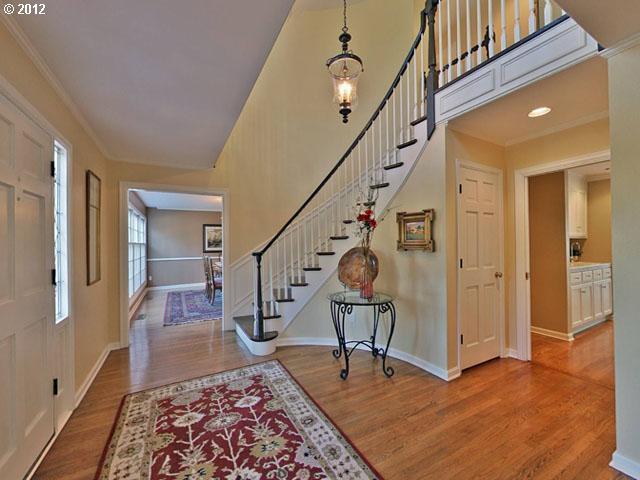 2620 Southwest Scholls Ferry Road Portland, OR 97221 - Photo 2 of 16 Gallery Image 2