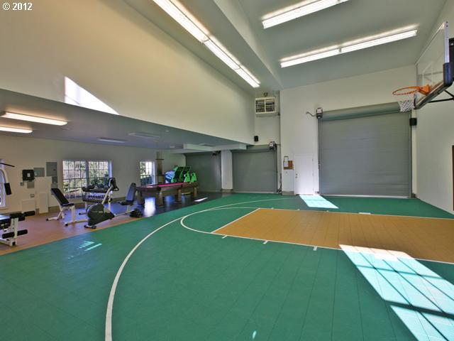 2620 Southwest Scholls Ferry Road Portland, OR 97221 - Photo 15 of 16 Gallery Image 15