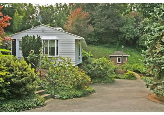 2620 Southwest Scholls Ferry Road Portland, OR 97221 - Photo 16 of 16 Gallery Image 16
