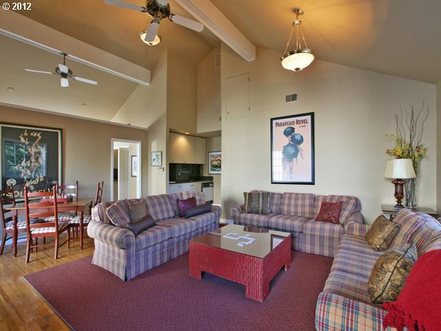 2620 Southwest Scholls Ferry Road Portland, OR 97221 - Photo 10 of 16 Gallery Image 10