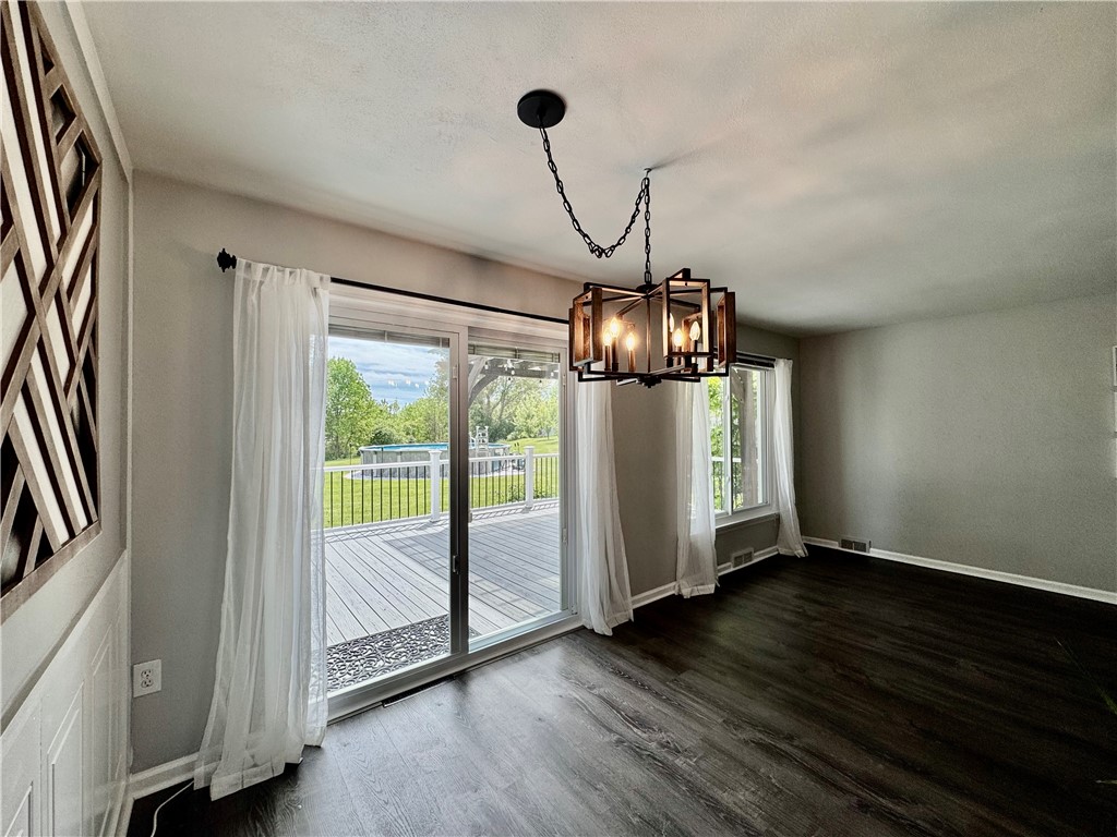 653 Brooks Road Henrietta, NY 14586 - Photo 8 of 34