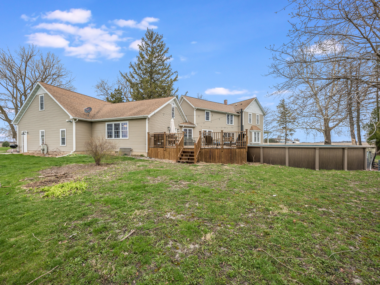 3185 South Hadden Road Verona, IL 60479 - Photo 28 of 39 a view of a house with backyard and a tree