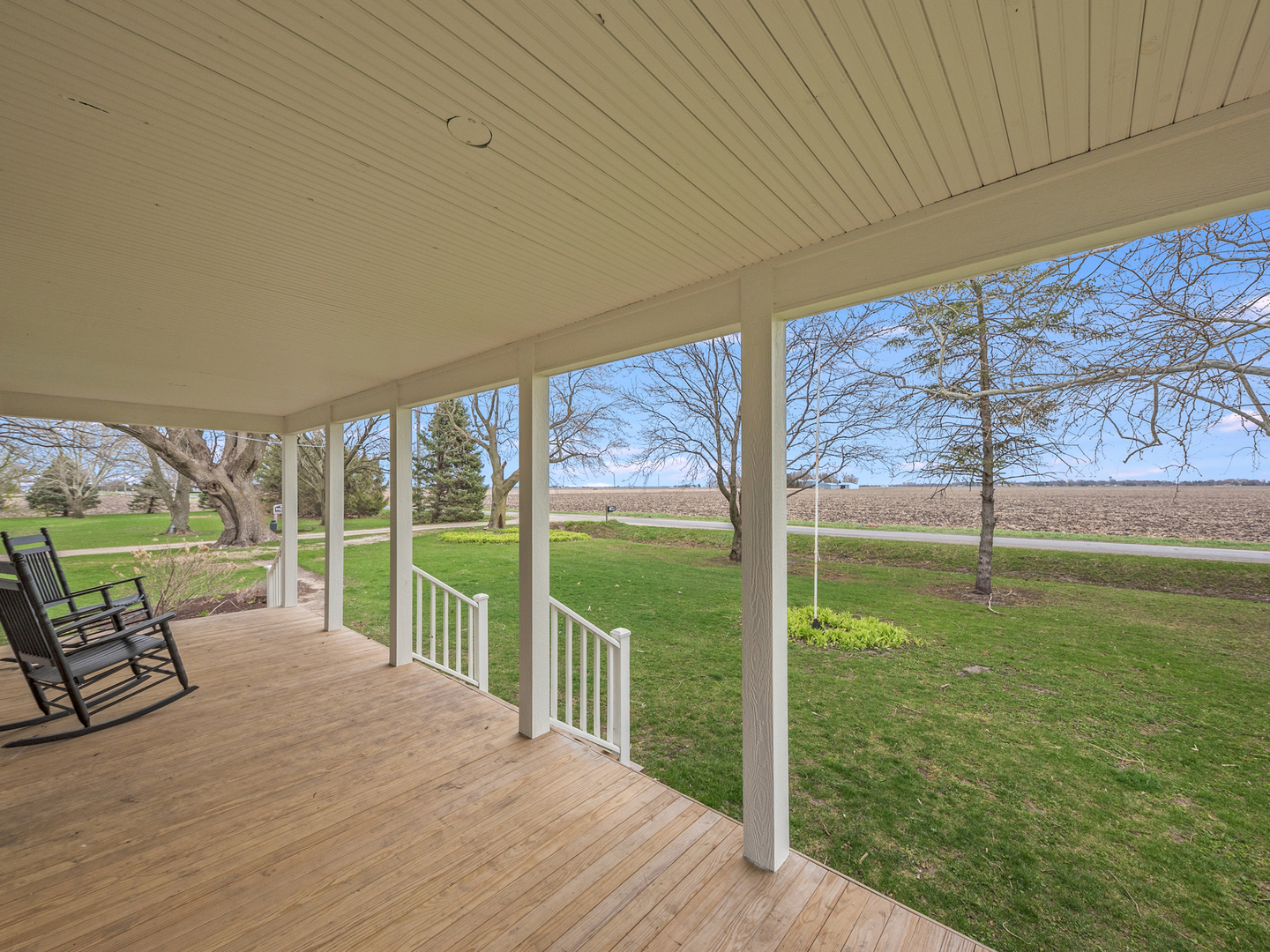 3185 South Hadden Road Verona, IL 60479 - Photo 3 of 39 a view of a deck with a big yard