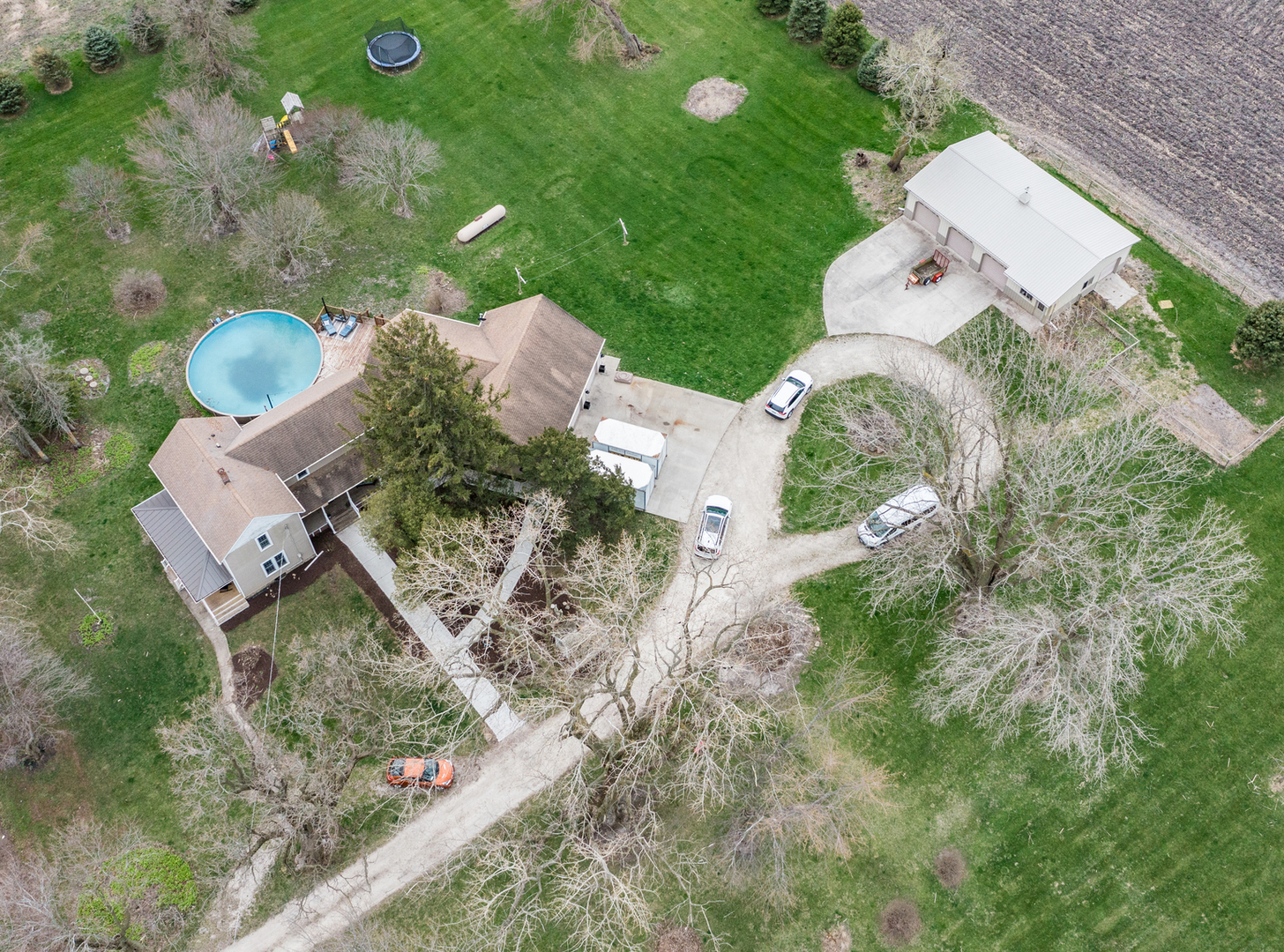 3185 South Hadden Road Verona, IL 60479 - Photo 38 of 39 an aerial view of a house with a yard and garden