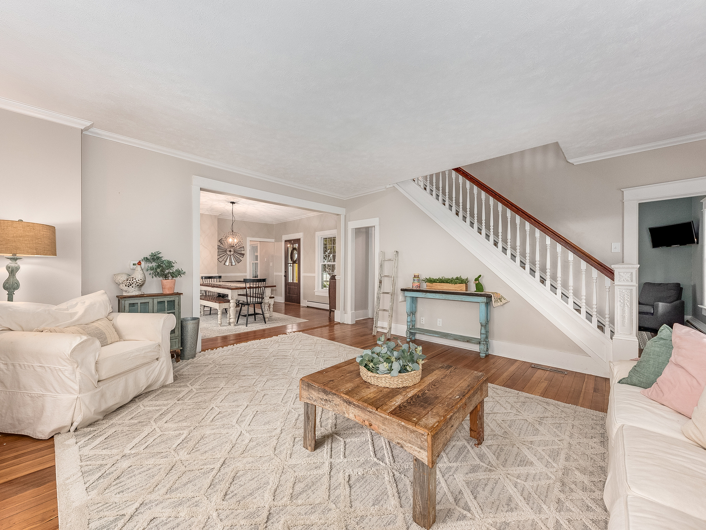 3185 South Hadden Road Verona, IL 60479 - Photo 8 of 39 a living room with furniture and wooden floor