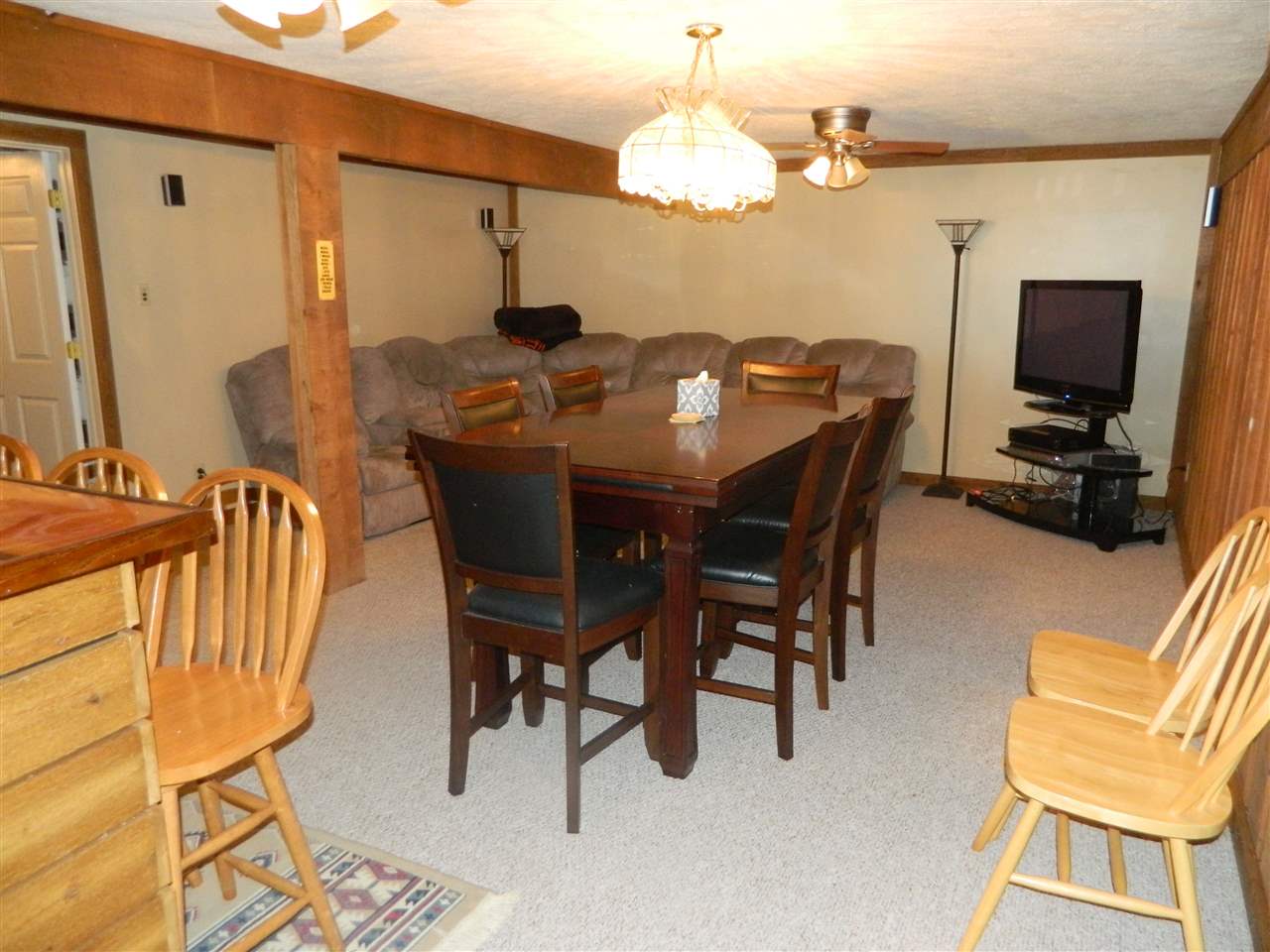 9443 South Strain Ridge Road Bloomington, IN 47401 - Photo 24 of 28 Gallery Image 24