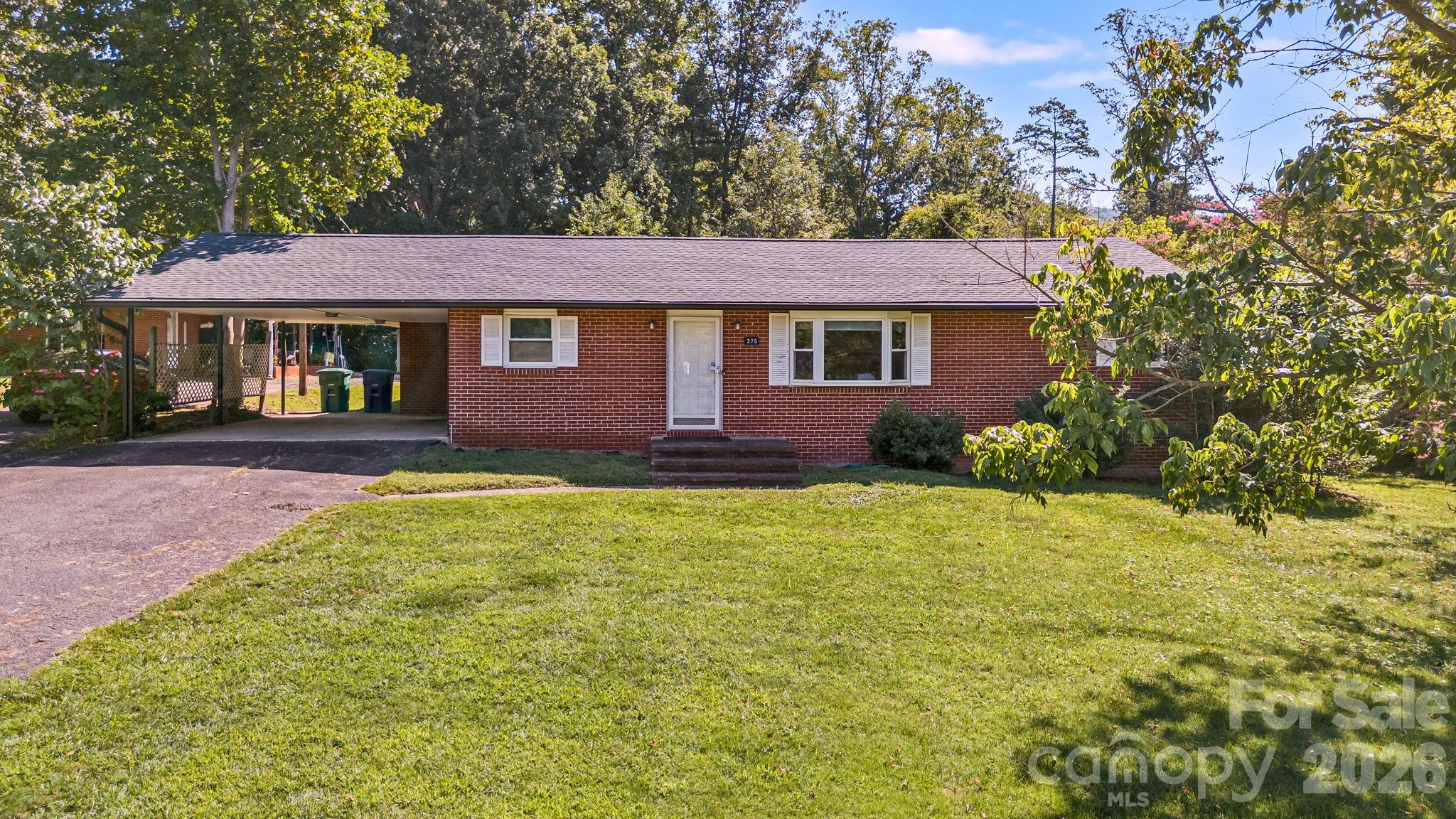 376 School Road East Asheville, NC 28803 - Photo 3 of 38 Gallery Image 3