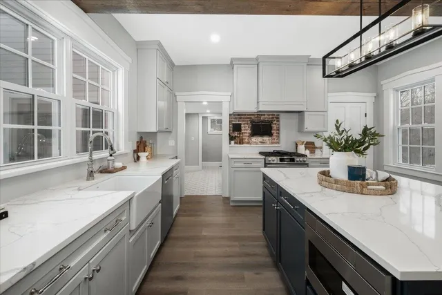 $1,149,000 | 18 Souhegan Street, Milford, NH 03055