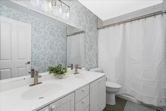 $1,149,000 | 18 Souhegan Street, Milford, NH 03055