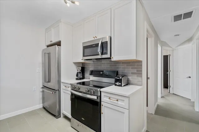 $1,149,000 | 18 Souhegan Street, Milford, NH 03055