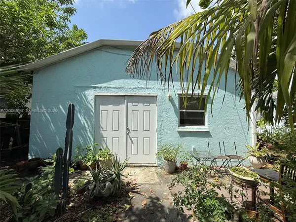 $1,500 | 294 Northeast 57th Street, Unit 1, Miami, FL 33137