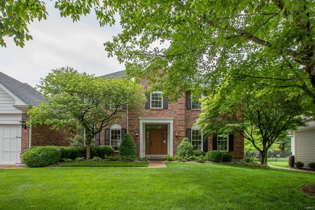 1241 Bluffview Ridge Drive Chesterfield, MO 63005 - Photo 2 of 35 Gallery Image 2