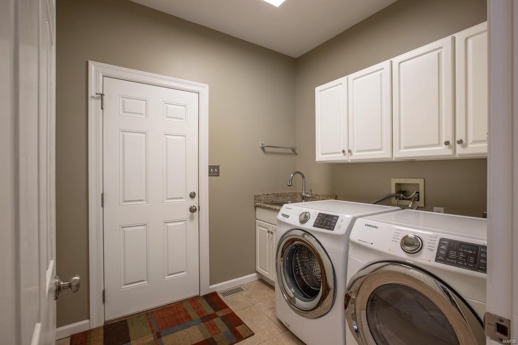 1241 Bluffview Ridge Drive Chesterfield, MO 63005 - Photo 16 of 35 Gallery Image 16