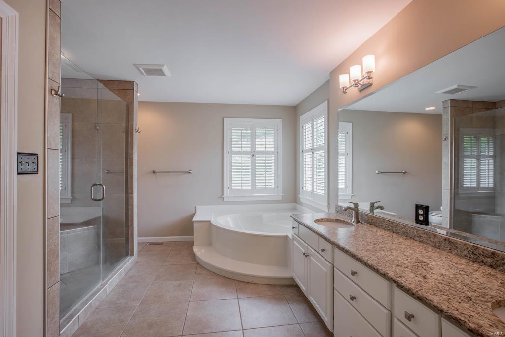 1241 Bluffview Ridge Drive Chesterfield, MO 63005 - Photo 20 of 35 Gallery Image 20