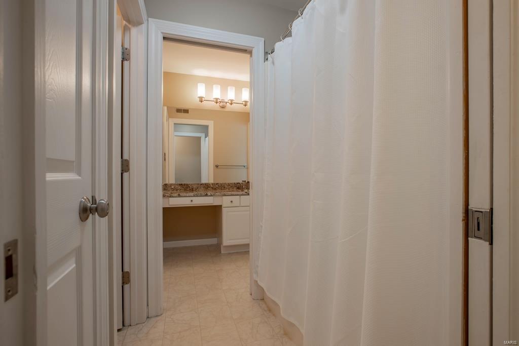 1241 Bluffview Ridge Drive Chesterfield, MO 63005 - Photo 23 of 35 Gallery Image 23