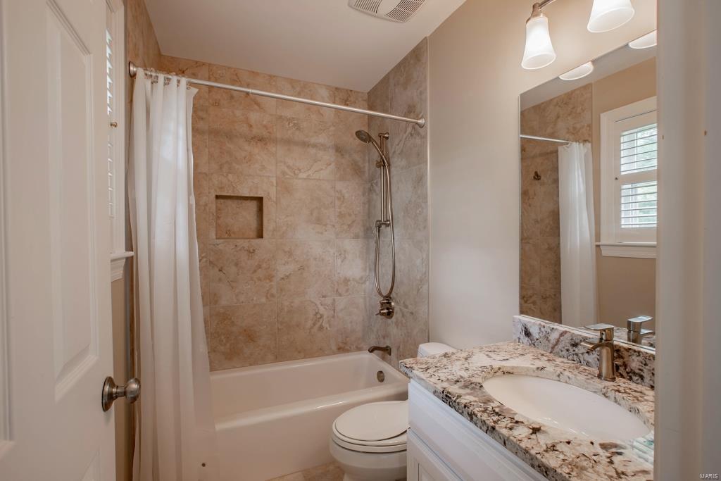 1241 Bluffview Ridge Drive Chesterfield, MO 63005 - Photo 26 of 35 Gallery Image 26