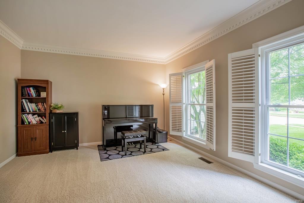 1241 Bluffview Ridge Drive Chesterfield, MO 63005 - Photo 6 of 35 Gallery Image 6
