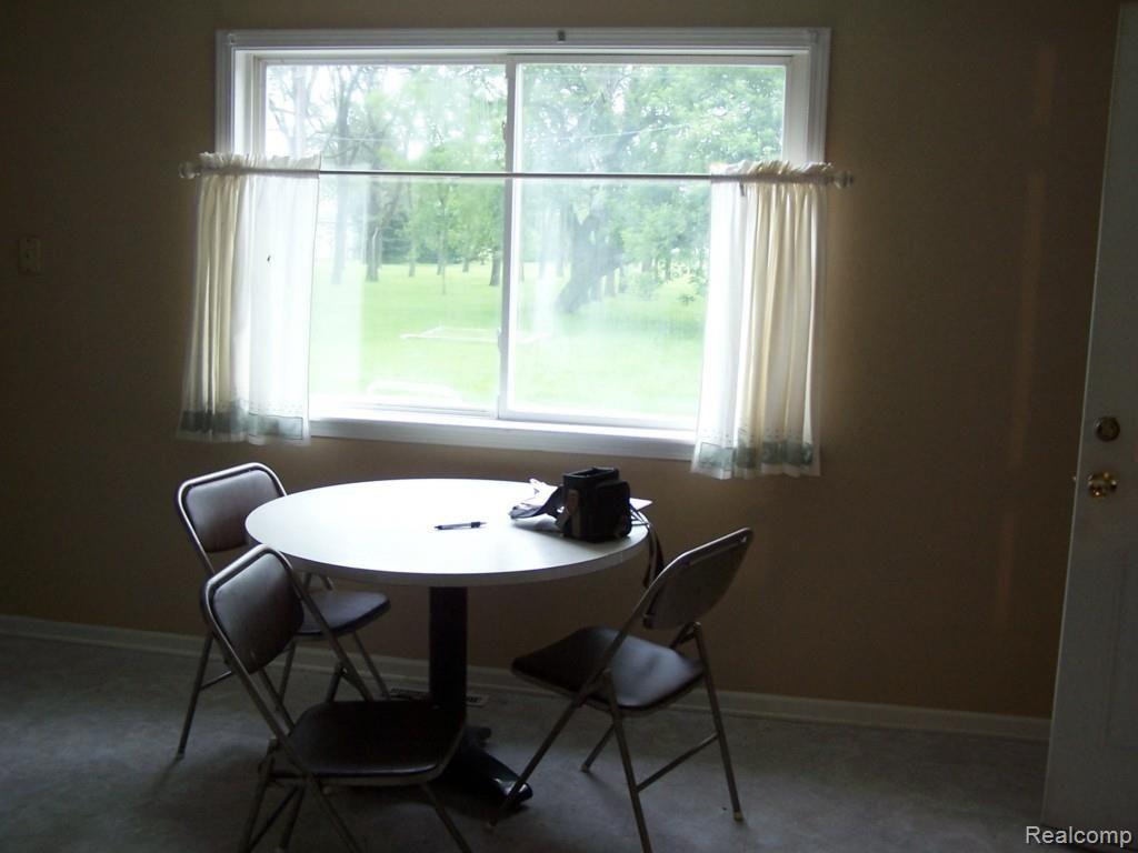 65160 Romeo Plank Road Ray, MI 48096 - Photo 16 of 48 100_1740.jpg