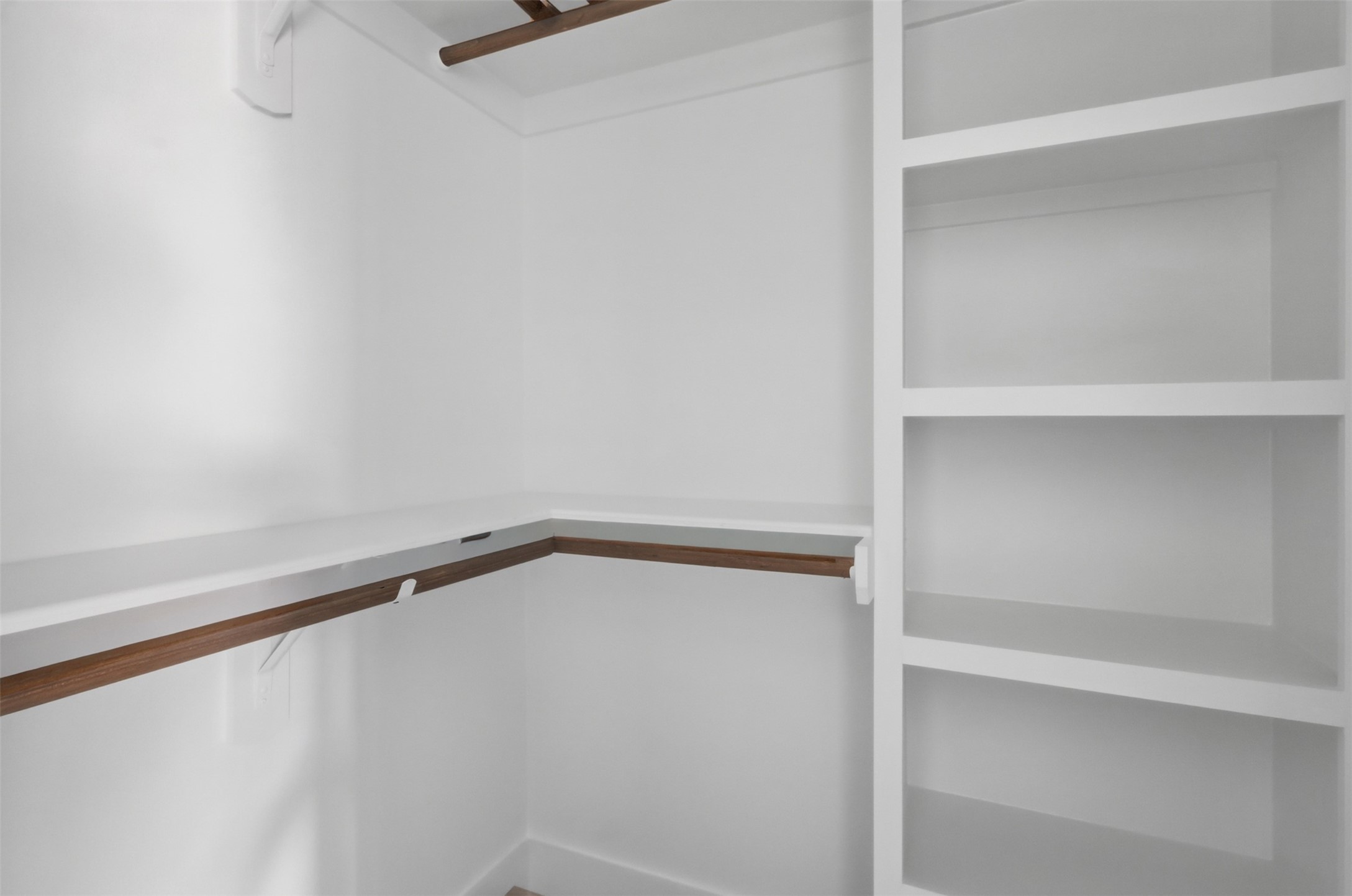 4606 Mallow Street, Unit B Houston, TX 77051 - Photo 22 of 25 a view of an empty room