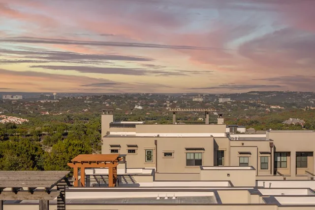 $865,000 | 8200 Southwest Parkway, Unit 321, Austin, TX 78735