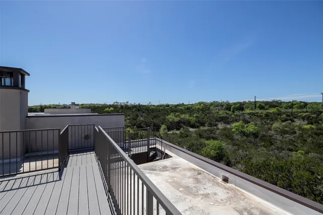 $865,000 | 8200 Southwest Parkway, Unit 321, Austin, TX 78735