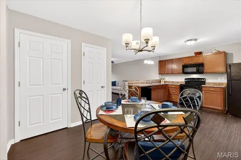 $245,000 | 208 Candice Way, St. Peters, MO 63376