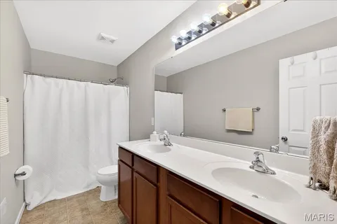 $245,000 | 208 Candice Way, St. Peters, MO 63376