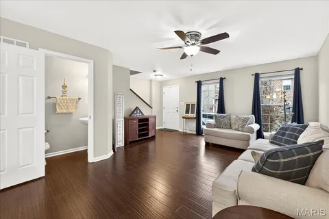 $245,000 | 208 Candice Way, St. Peters, MO 63376