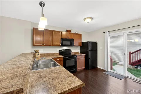 $245,000 | 208 Candice Way, St. Peters, MO 63376