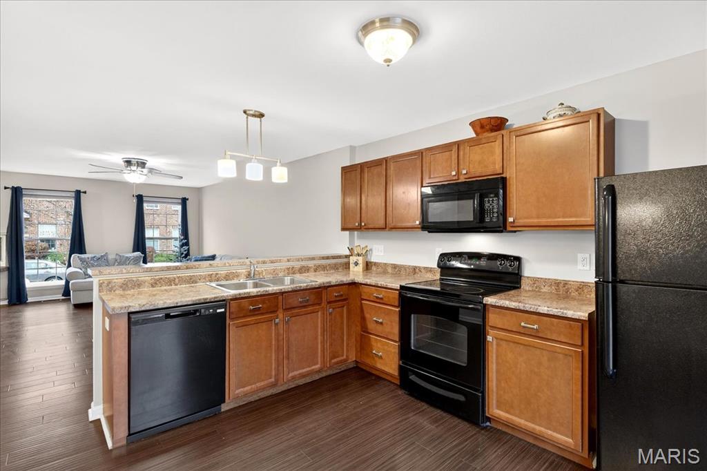 208 Candice Way St. Peters, MO 63376 - Photo 9 of 28