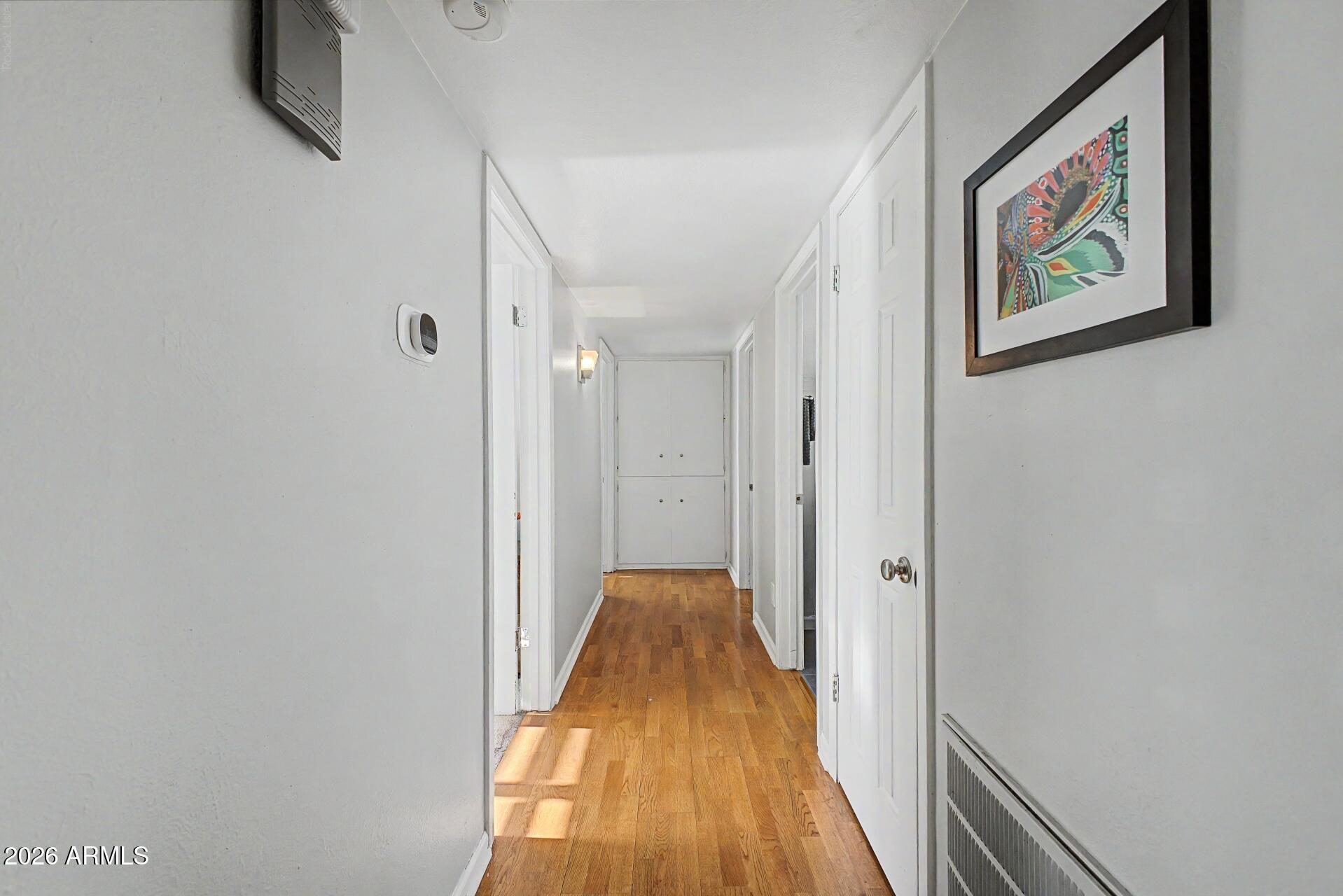 8913 North 17th Lane Phoenix, AZ 85021 - Photo 14 of 28 Hallway