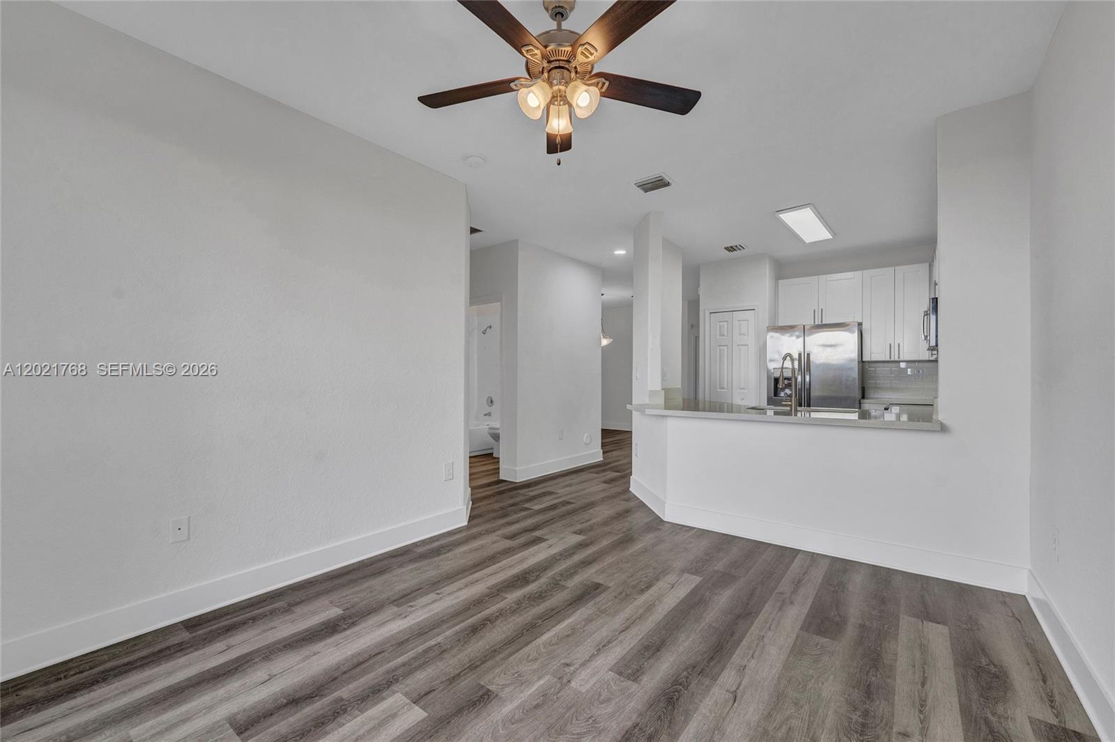 1445 Southeast 24th Road Homestead, FL 33035 - Photo 12 of 31
