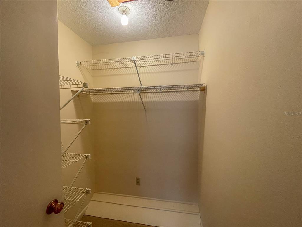 63 Douglas Street, Unit 11 Homosassa, FL 34446 - Photo 20 of 27 a bathroom with a bathtub