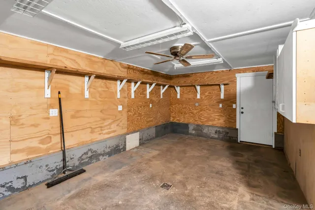 $889,000 | 8 Ocean Avenue, Hampton Bays, NY 11946